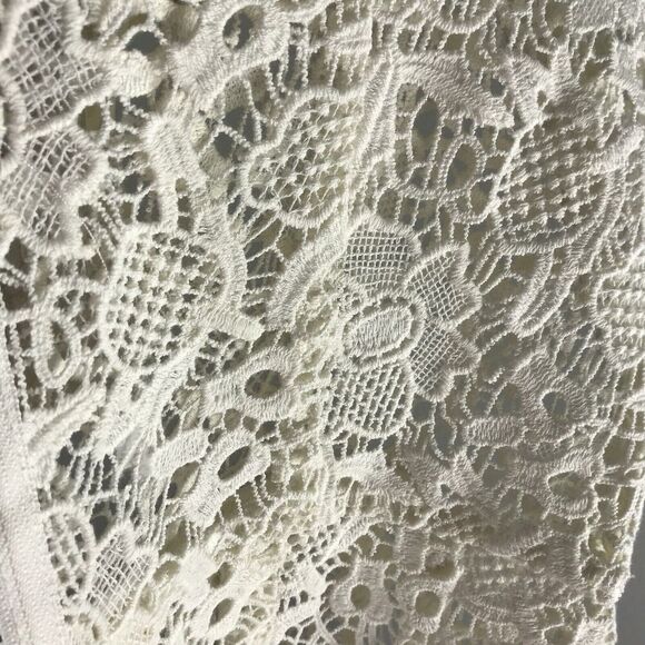 Cabi #800 Size Medium Open Needle Lace Floral Peplum Sheer Tank Exposed Zipper - Picture 15 of 16